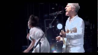 DAVID BYRNE -  RIDE RISE ROAR - I FEEL MY STUFF