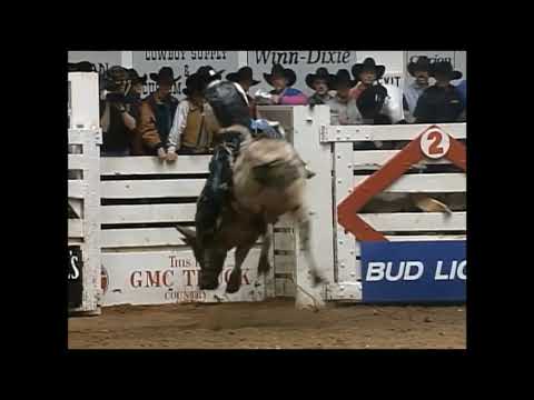 Cody Custer vs Bud Light - 95 PBR Ft. Worth (86 pts)