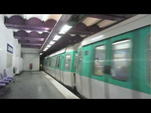 Le Métro à Paris, France - The Metro in Paris 2013