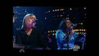 Black Kids - "Look At Me (When I Rock Wichoo)" on Carson Daly 5/7/09 (TheAudioPerv.com)