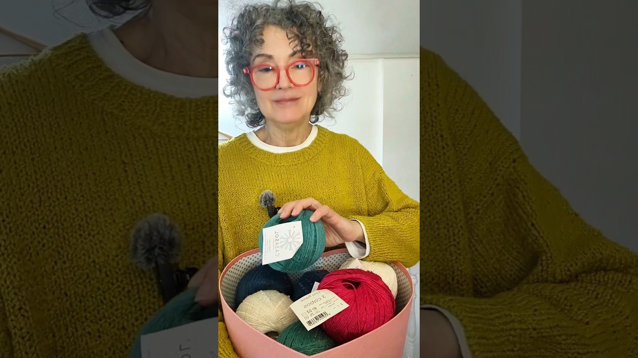 Totally in LOVE!!! 😍 Flamé Linen, Casasol Filicor!!! #knitters #knitting