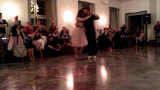 Maja Petrovic &  Marko Miljevic - Como dos extraños - Canaro