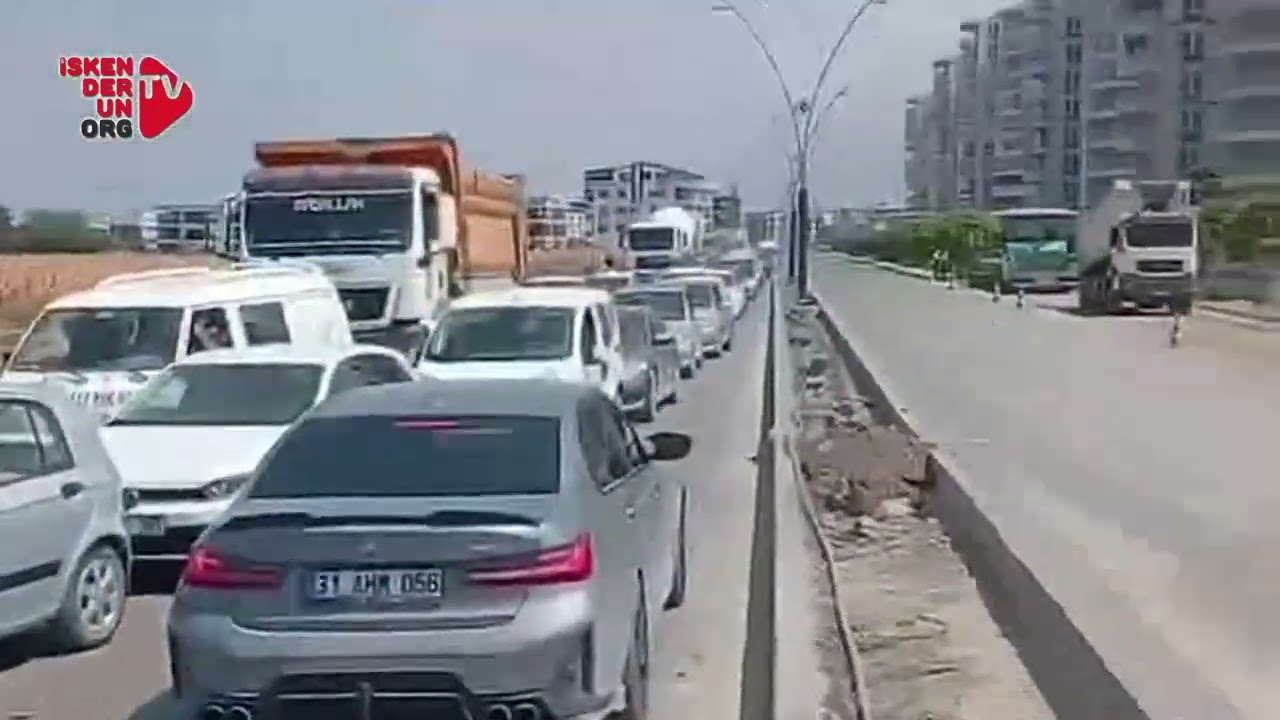 20 Metrelik Yolda Yol Çalışması Trafiği Kilitledi!