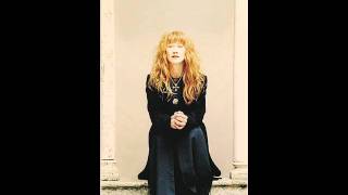 LOREENA MCKENNITT | Let All That Are To Mirth Inclined