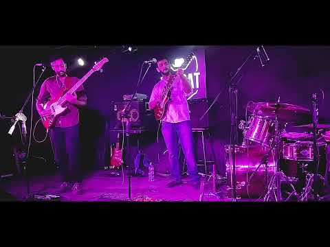 Siddharth De Trio - Love Is A Verb (John Mayer cover)