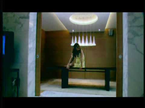 Μάρω Λύτρα - Υπάρχει Άλλη | Maro Lytra - Iparxi Alli (Oficial Music Video)