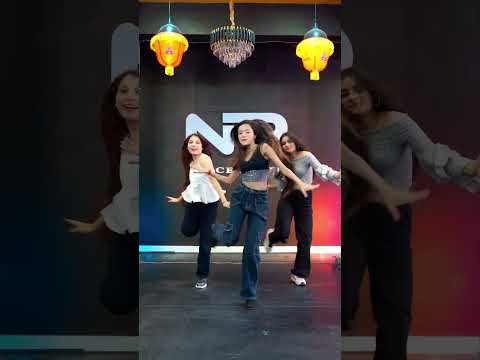 Sohneya Prada Ni Paranda Chahide ❤️ #Nrityaperformance #ShortsVideo #Snehu, Upneet & ShrutiAgarwal