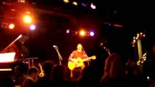 Simon Townshend at Martyrs, Chicago 12/06  -1411.MOV