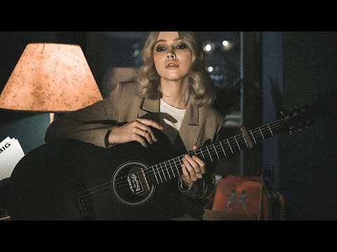 Upbeat Acoustic Guitar Backing Track In A "Moment"