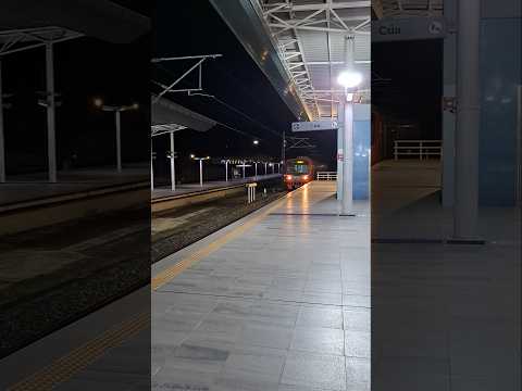 S3000 "EMU 17" ingresando a la Estación Charallave Norte "Generalísimo Francisco de Miranda"