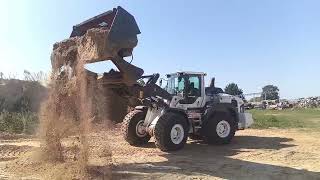 M&aacute;y x&uacute;c lật Volvo L110H | H&igrave;nh ảnh 5 - Machineryline