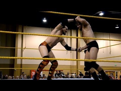 Dean Ambrose vs. Richie Steamboat - FCW 3/2/2012