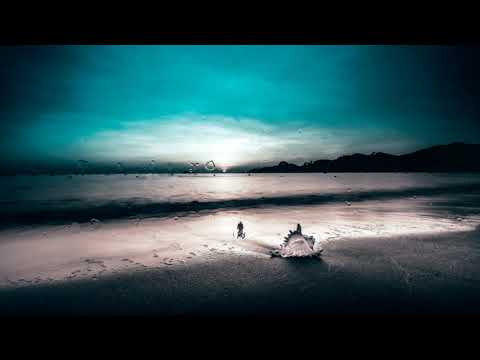 Musique relaxante au piano pour les contes italiens - Homme recouvert d'algues