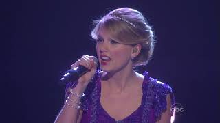 Taylor Swift - Love Story - 42th CMA Awards 2008