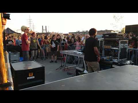 Kebra Ethiopia plays "Morgan Heritage- liberation" at reggaebus 2018