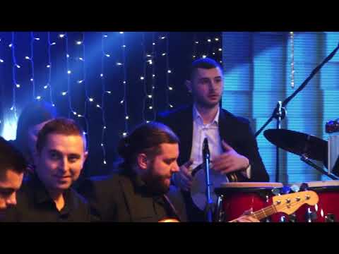 Mite Stoilkov - Devojce belo crveno (7 8 LIVE Music TV Show)