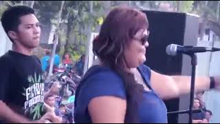 Download lagu Fly Away (Freedom Song) -   Bersama //Live Buayan Kebumen mp3