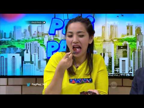 Pagi Pagi 1 Oktober 2015 Part 4/5 - Cara Menikmati Coklat Ala Addry Danuatmadja