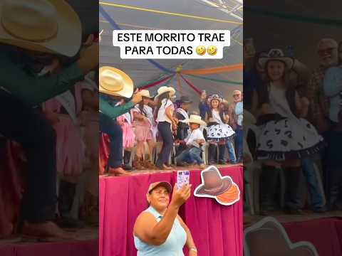 PA TODAS TENGO 🤣🤣 #bailando #cumbia #humor #viralshort