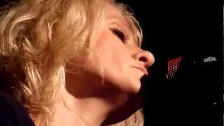 SHELBY LYNNE live BLACK LIGHT BLUE