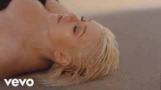 Musik-Video-Miniaturansicht zu Twice Songtext von Christina Aguilera