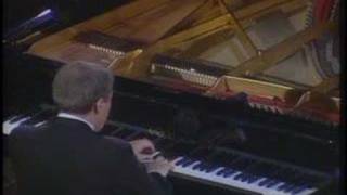 Aldo Ciccolini plays Debussy (vaimusic.com)