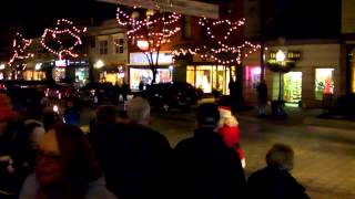 preview picture of video 'Santa Arrives For Christmas Open House In Downtown Milford'