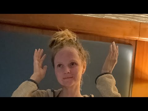 Amanda Love is live!