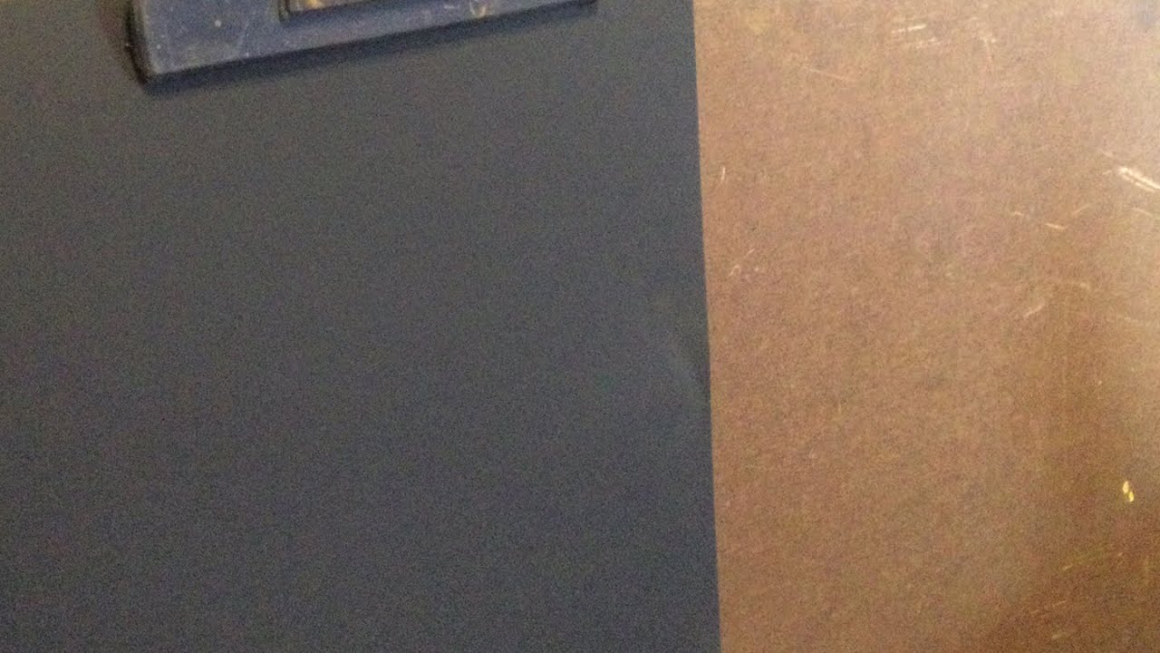 Julia Lesnichy Artist is going live!