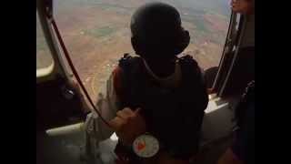 preview picture of video 'Ray Nsanzimana's skydiving at Lilongwe Military Airwing - Malawi'