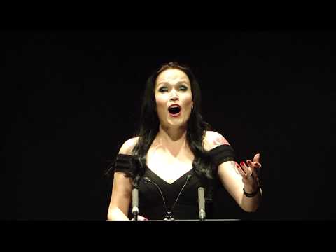 Tarja Turunen - Noche Escandinava III - Presentación y Sav Sav Susa   Sibelius