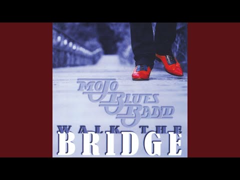 She's a Hot Mamacita