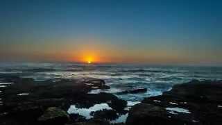 preview picture of video 'Sunrise at South Curl Curl.'