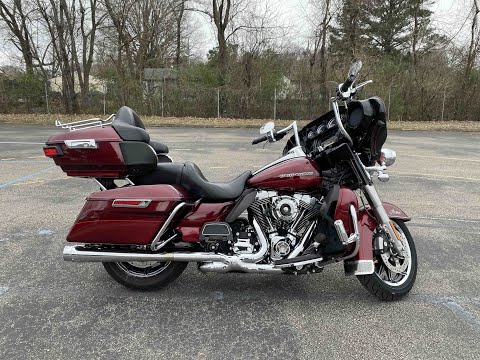 2016 Harley-Davidson<sup>®</sup> Ultra Limited Two-Tone Mysterious Red Sunglo / Velocity Red Sunglo