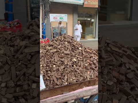 Have You Seen So Much Kitkat or Munch Wafer Chocolate #shorts #huge #bulk #chocolate #munch #kitkat