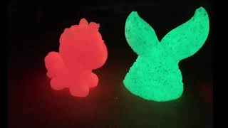 GLOW IN THE DARK Experiment with LIT GLOW POWDER - The Worlds Glowiest Glow Pigment