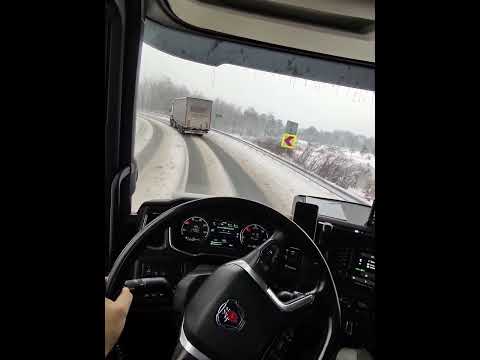 POV Truck Driving: ❄️ Winter-Chaos in Rumänien | Caransebeș – Lugoj – Orșova 🚛#pov #truck #viral 