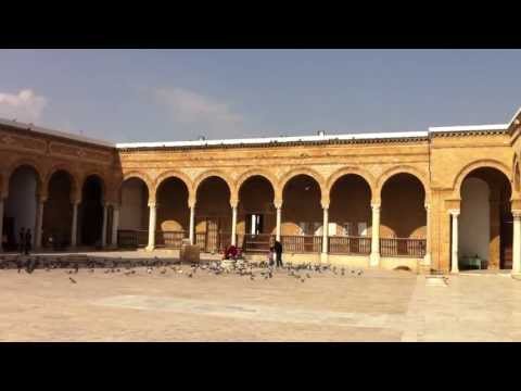 Mesquita Zitouna - Túnis (por Omar Fakhfekh)