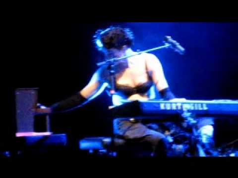 Dresden Dolls - Vic Theatre, Chicago - 11/17/2010