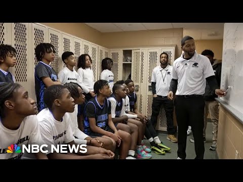 Good News: Basketball coach with rare eye condition inspires players