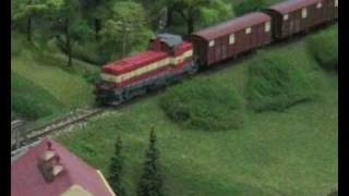 preview picture of video 'Modulové kolejiště TT KŽM Praha 3,  Dieselloko 731, Příbram 2010 / Modular railway model'