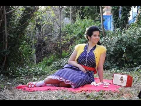 Susanna And The Roomates "Why Am I so Shy"