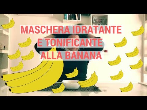 Cuscinetti di oca di una ruga sotto occhi I proteinaceous affrontano il pacco con carta
