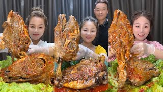 Download lagu MUKBANG 먹방 EATING SHEEP HEAD COLLECTION chewy sounds | ASMR | chinese foods 吃麻辣羊头 mp3
