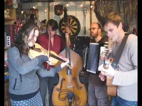 Jackie Oates -The Month Of May - Songs From The Shed