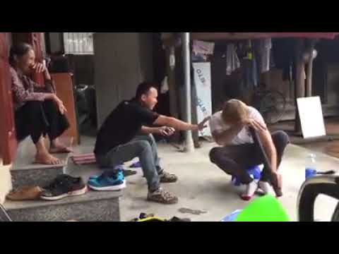 (smoking) try pipe tobacco Vietnam