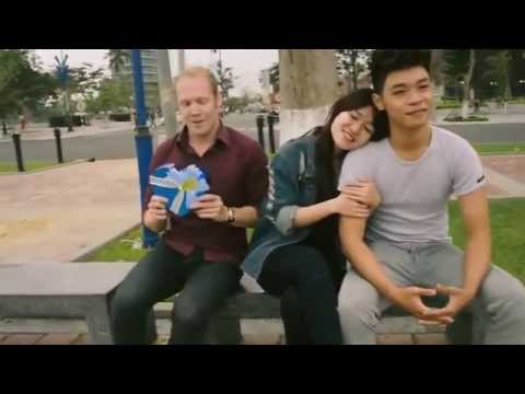 Anh Không Đòi Quà Phiên bản Trai Tây Gái Tây