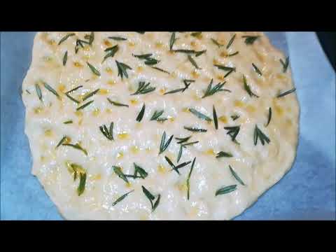 FOCACCIA VELOCE AL ROSMARINO! CROCCANTE FUORI MORBIDA DENTRO