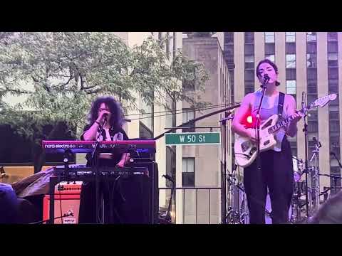 Miss Grit live at Rockefeller Center Indieplaza 2023 “Your Eyes Are Mine”