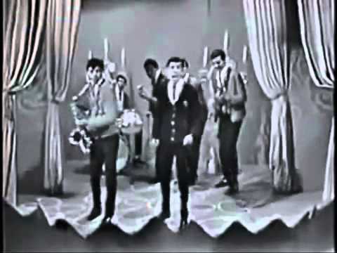 Los apson con su vocalista polo